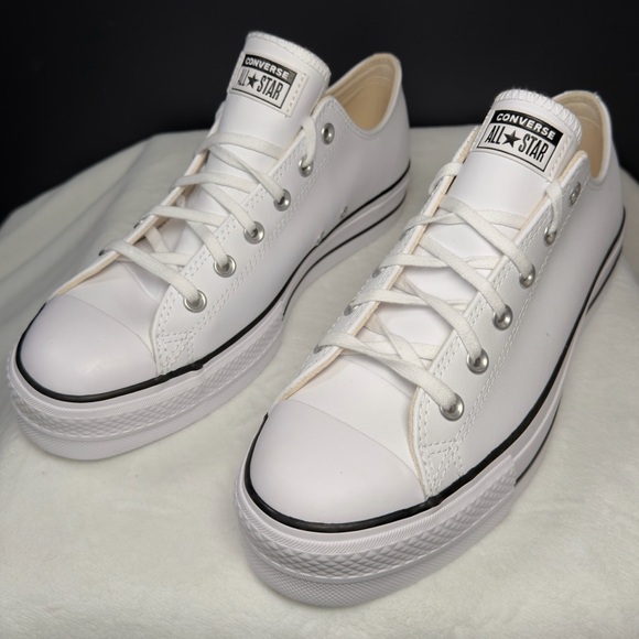 Converse Chuck Taylor All Star Lift Ox – 561680C – 10M/12W - NIB - Picture 3 of 15